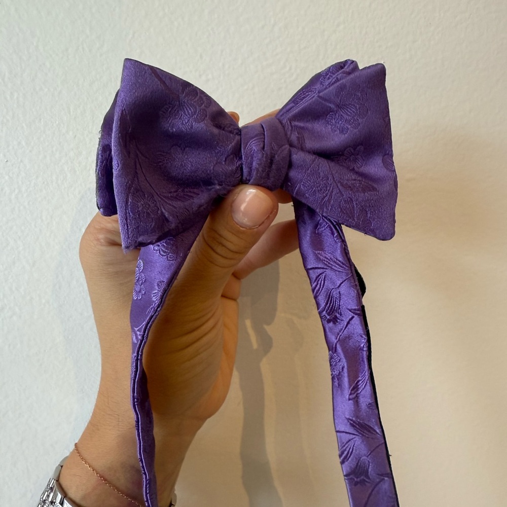Duchamp Lavender Floral Bow Tie